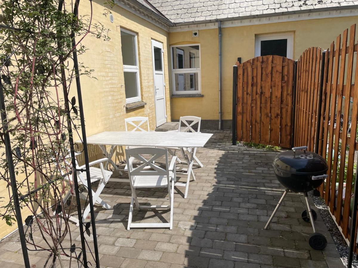 Havne Huset Apartment นากสกอฟ ภายนอก รูปภาพ